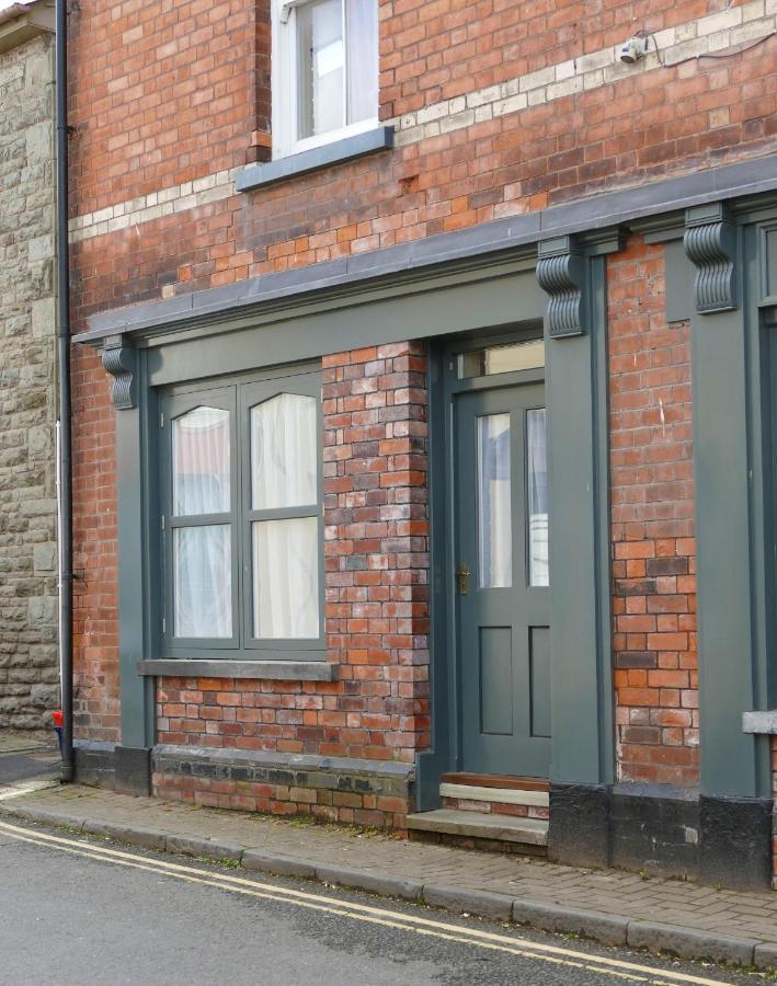 2 Bell Street Apartment Talgarth Exterior photo